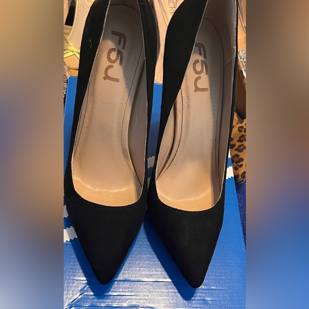 Black pumps gold heel may run small